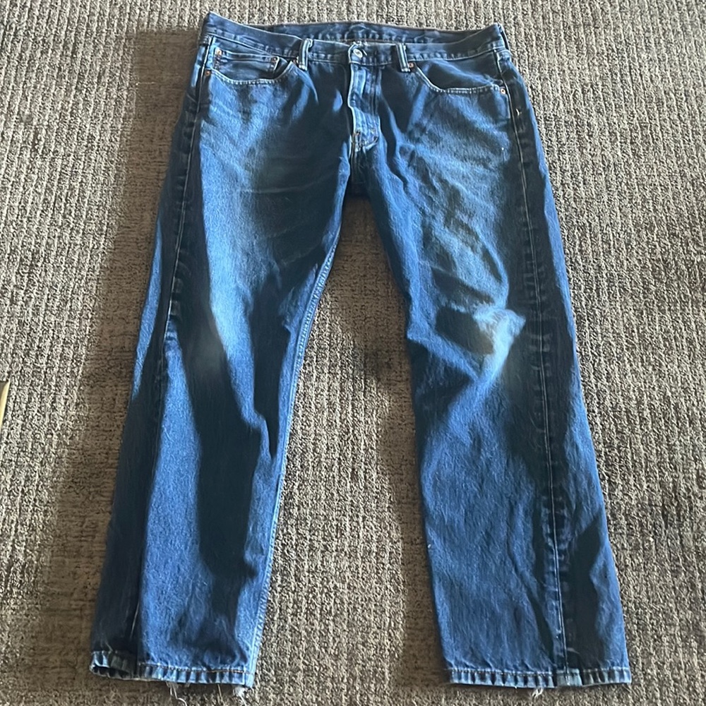 LEVI’S men’s 505 jeans medium wash size 38